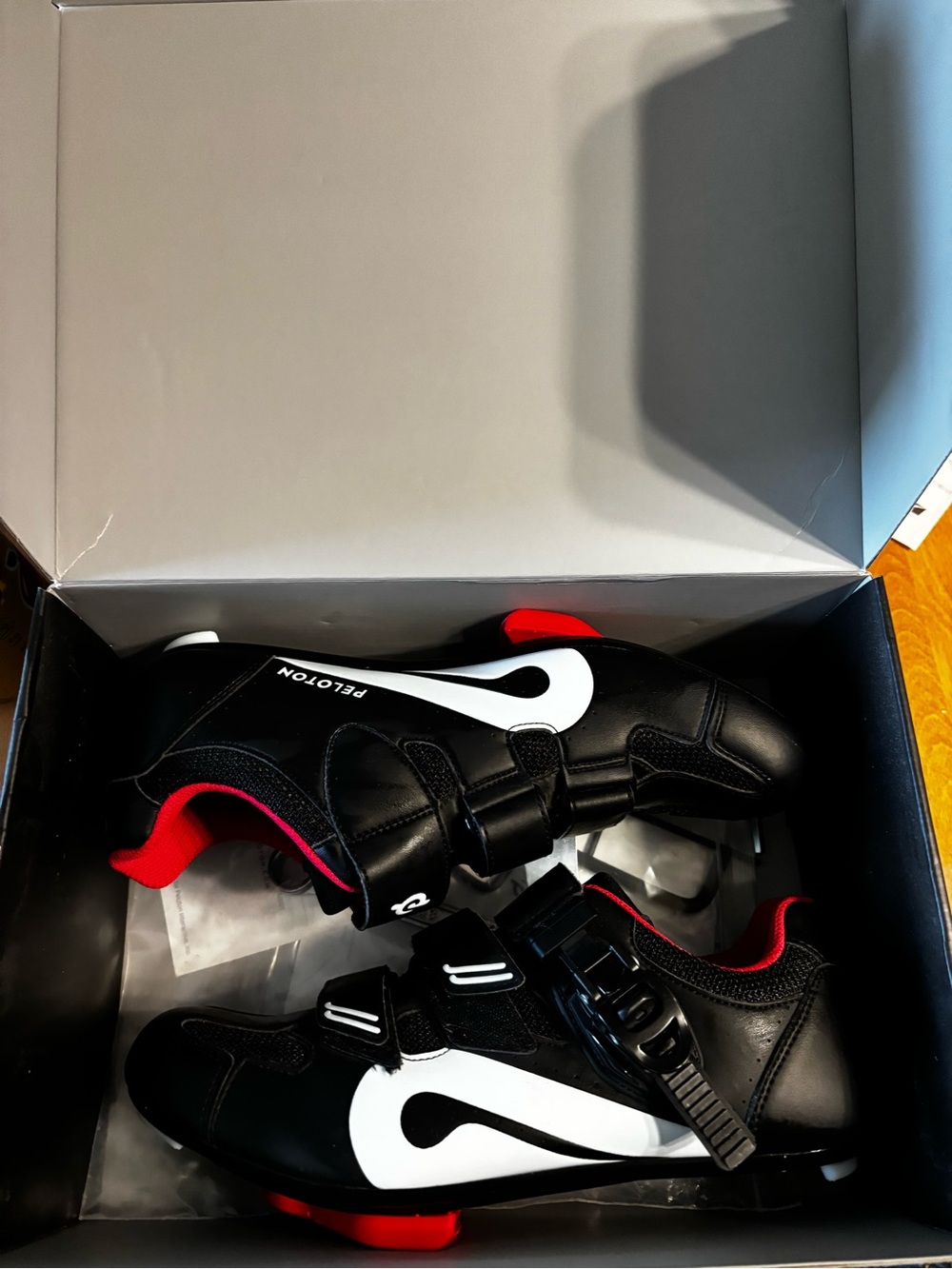 Peloton Black Cycling Unisex Shoes size 41 /10